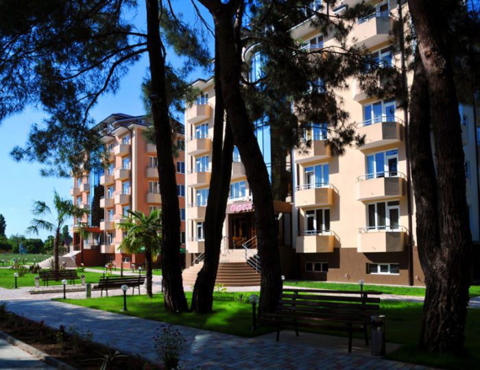 Внешний вид и территория - Гостиница «Ирэн»