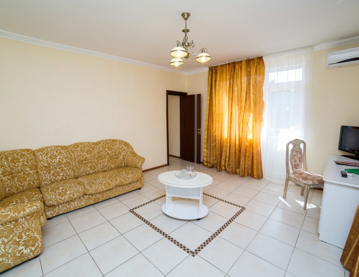 Люкс 2-местный 2-комнатный - Гостиница «Ирэн»